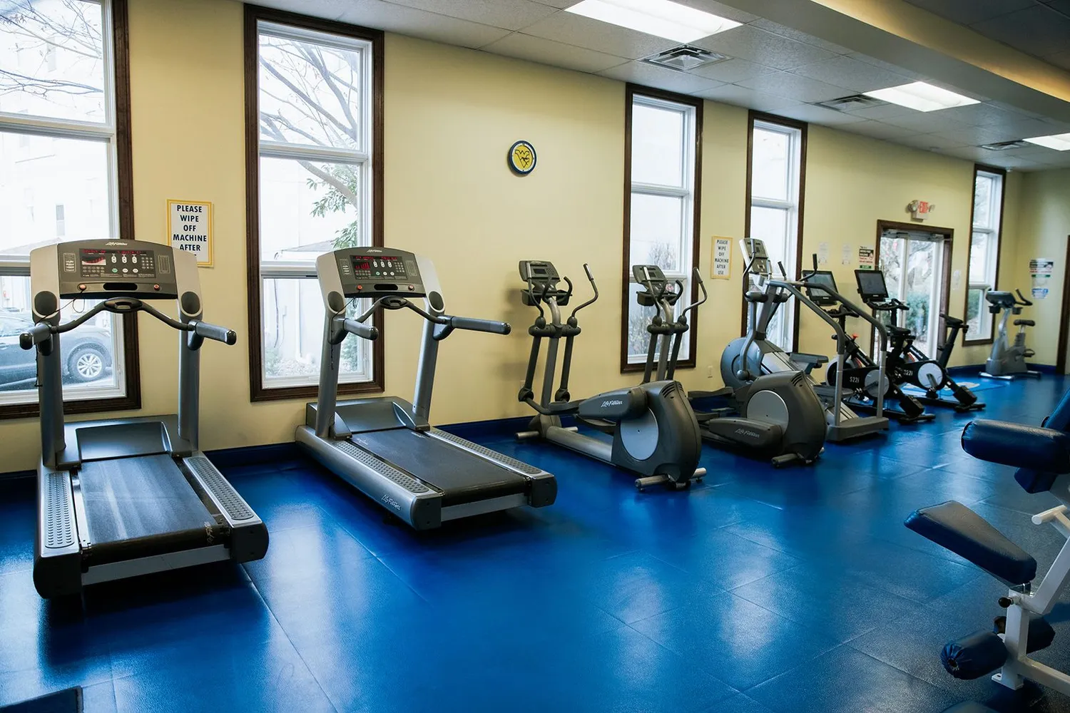 Chateau Royale Apartments