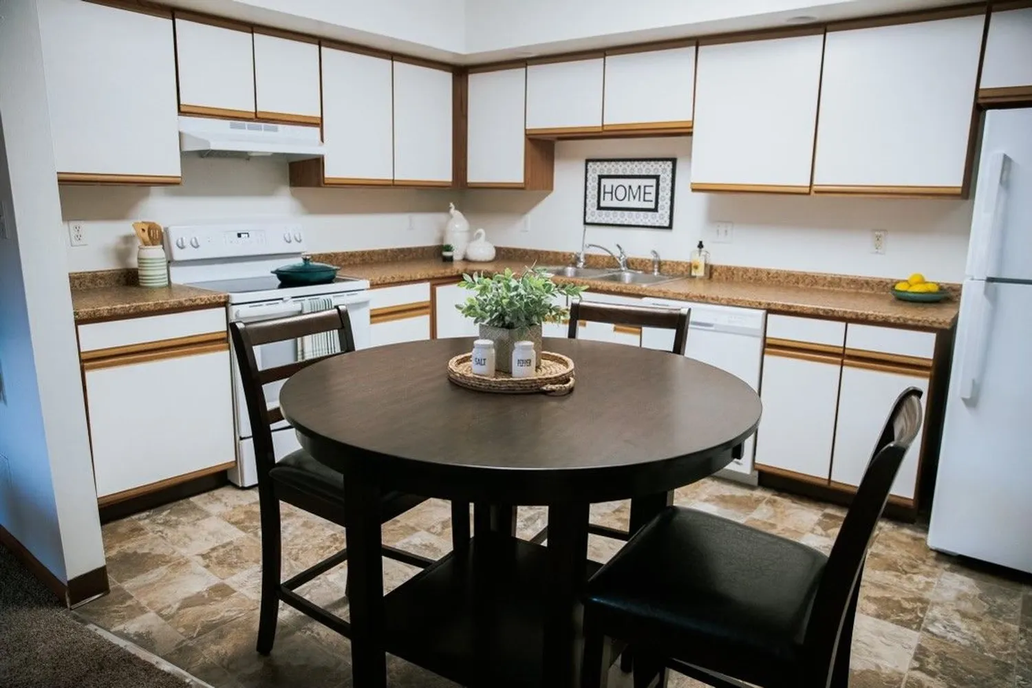 Chateau Royale Apartments