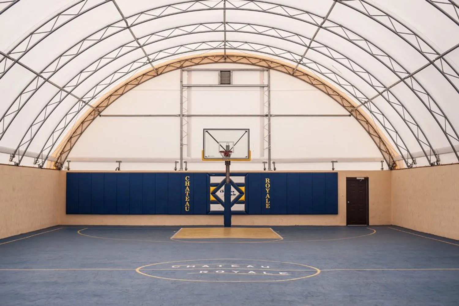 Chateau Royale Apartments